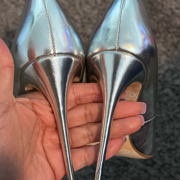 DAVIDTUTERA • Sliver High Heel Pumps • size 7 - Picture 5 of 6
